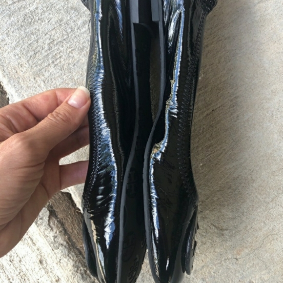 Tory Burch Reva Black Patent Logo Flat Cinch 8 - Picture 4 of 10